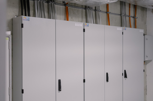 Control cabinet